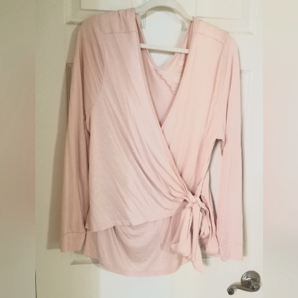 Long Sleeve Blush wrap around top, Size 18/20